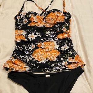 NWT Cupshe tankini, size L